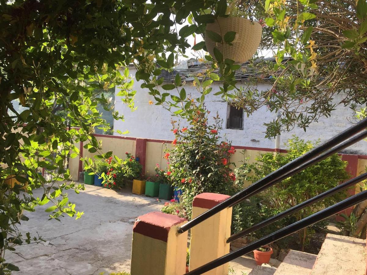 Katyuri Kings Divine Stay- Babaji'S Cave Dwarahat Екстер'єр фото