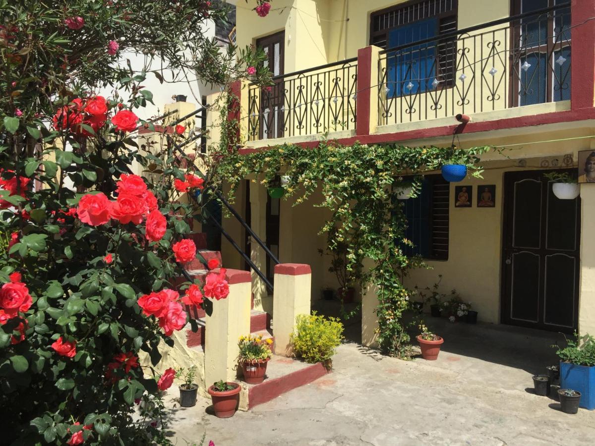 Katyuri Kings Divine Stay- Babaji'S Cave Dwarahat Екстер'єр фото