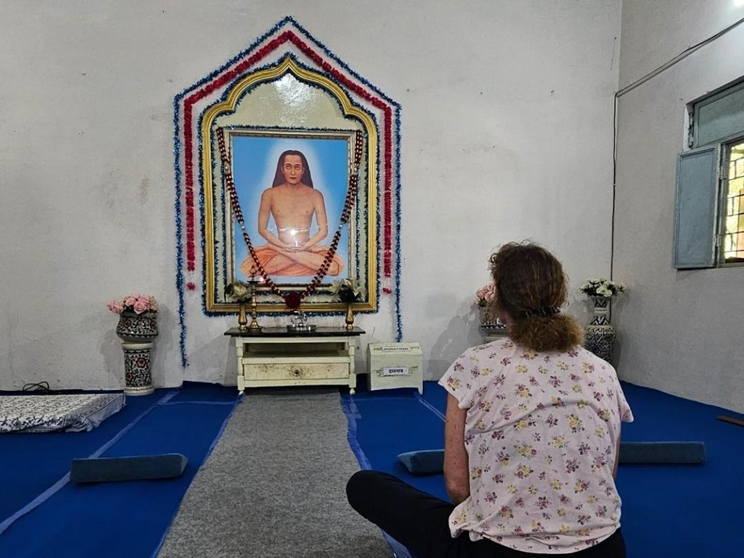 Katyuri Kings Divine Stay- Babaji'S Cave Dwarahat Екстер'єр фото